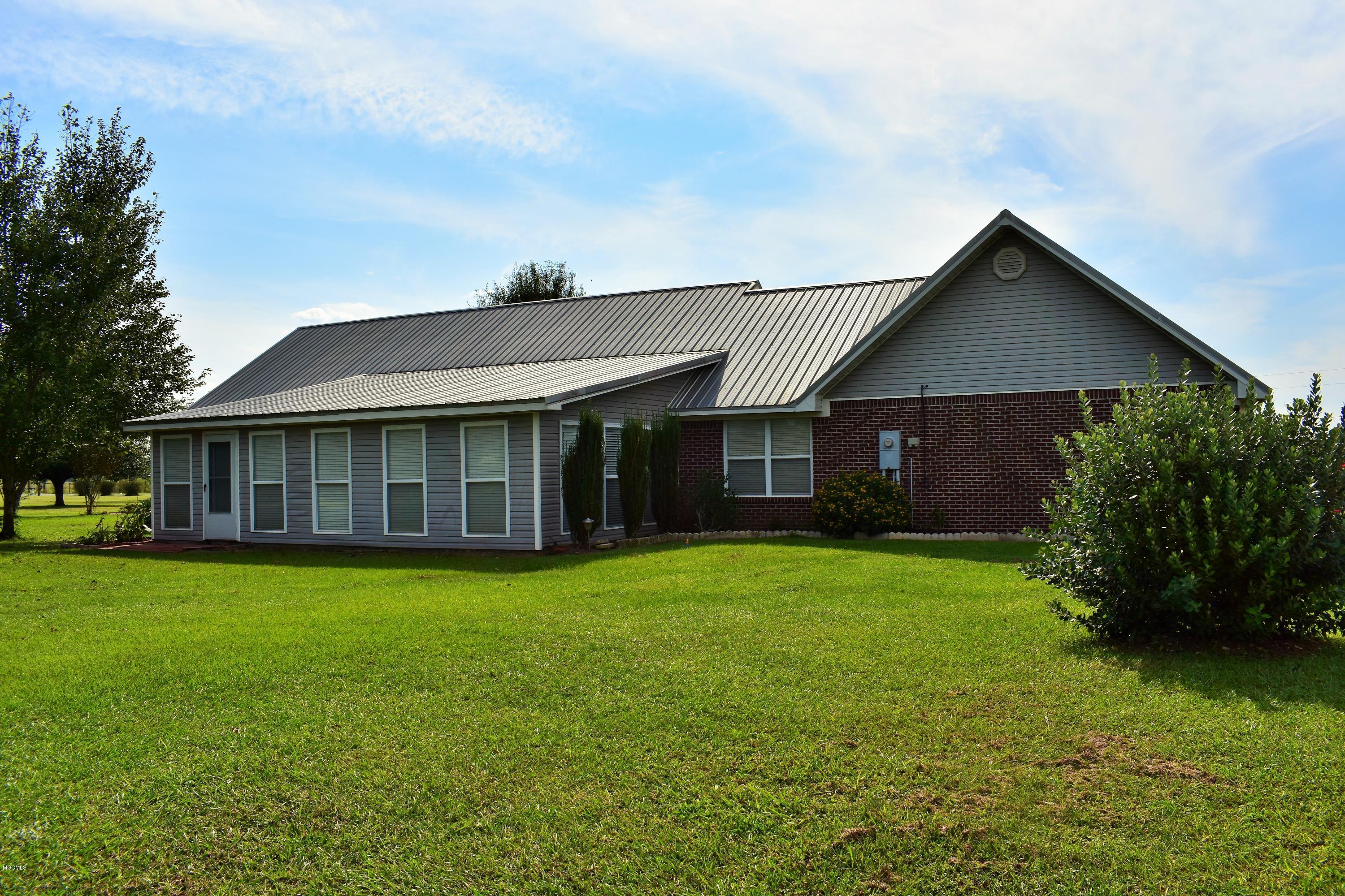 283 Holland Road Lucedale, MS 39452 - Photo 35 of 45 DSC_0958
