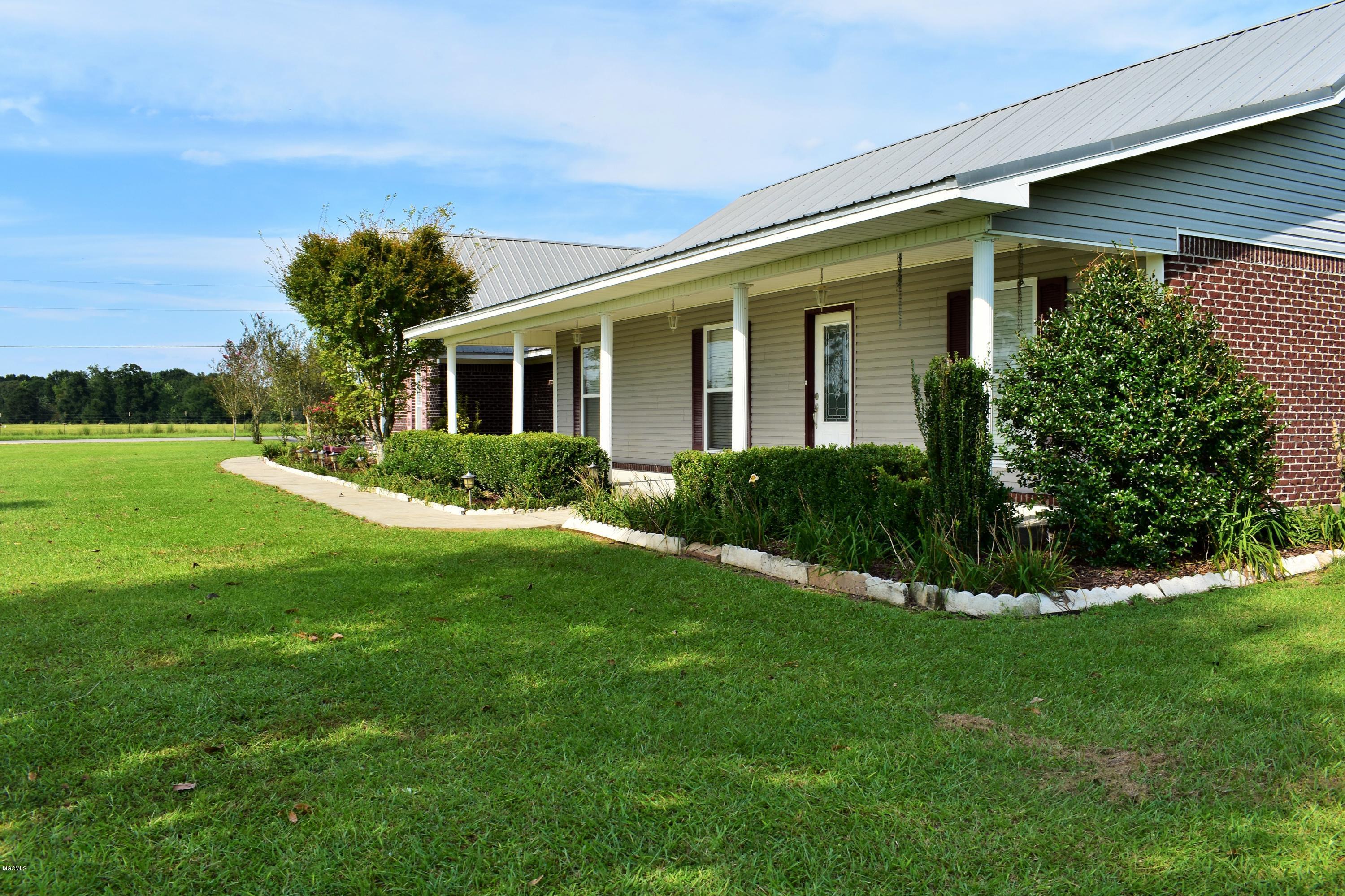 283 Holland Road Lucedale, MS 39452 - Photo 39 of 45 DSC_0962