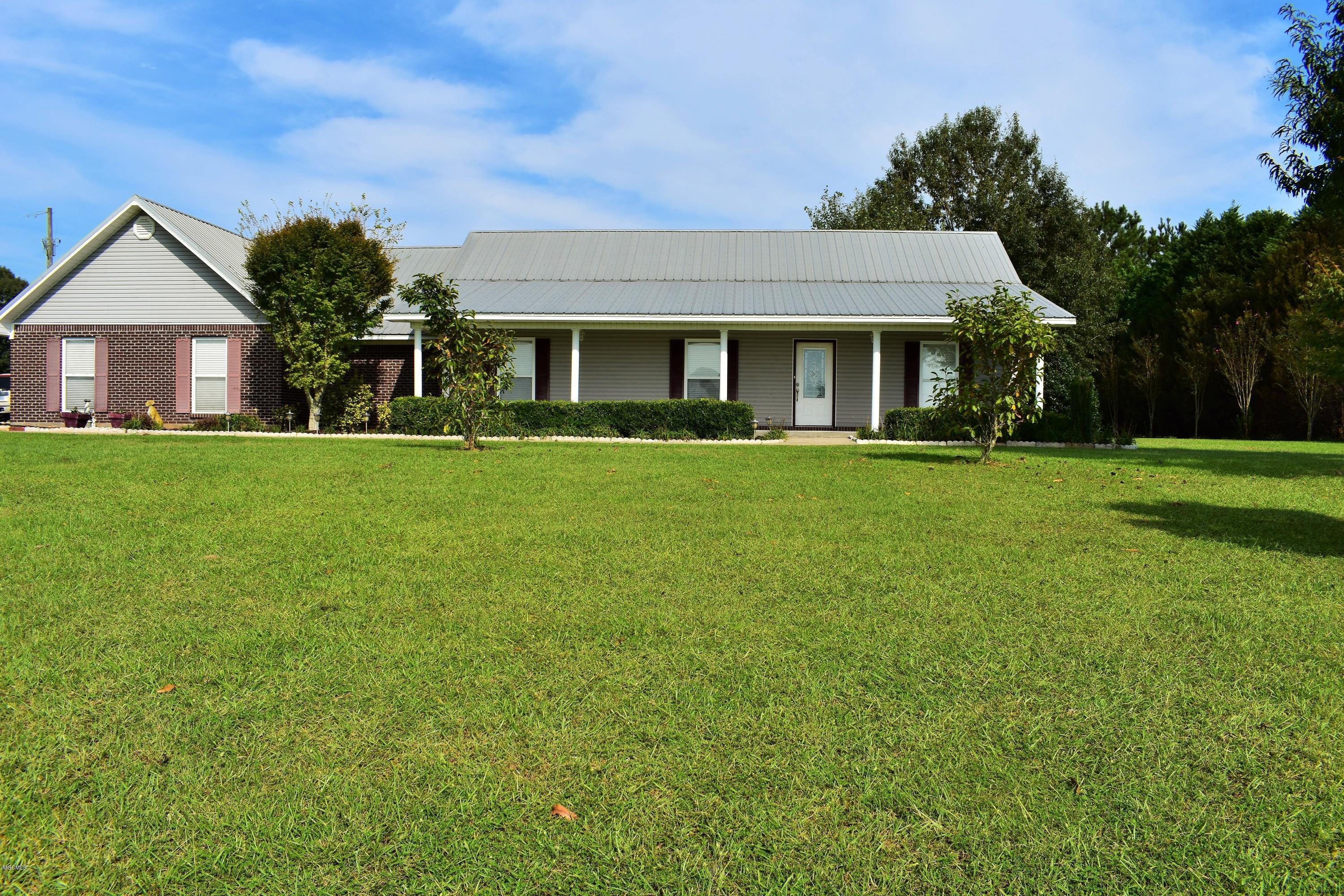 283 Holland Road Lucedale, MS 39452 - Photo 40 of 45 DSC_0963