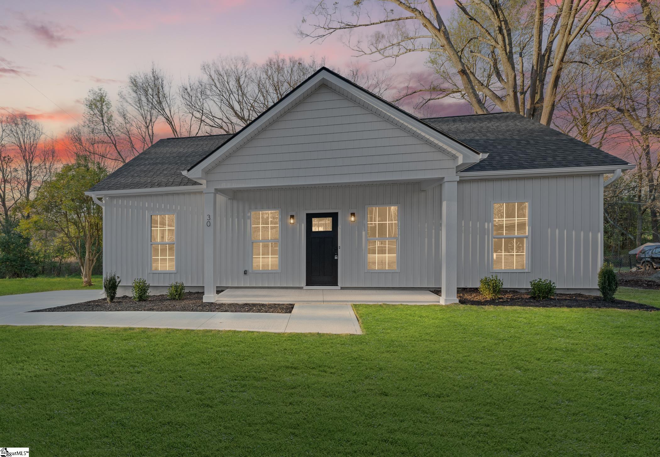 30 Cox Street Belton, SC 29627 - Photo 2 of 18