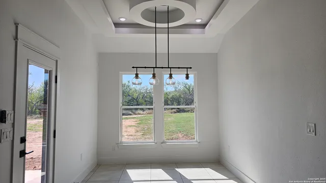 $369,974 | 16123 Vaquero Drive, Atascosa, TX 78002