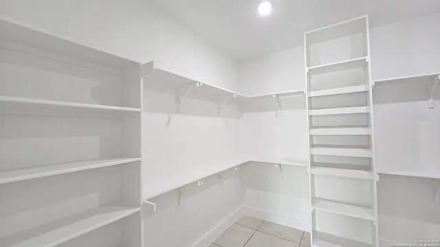 $369,974 | 16123 Vaquero Drive, Atascosa, TX 78002