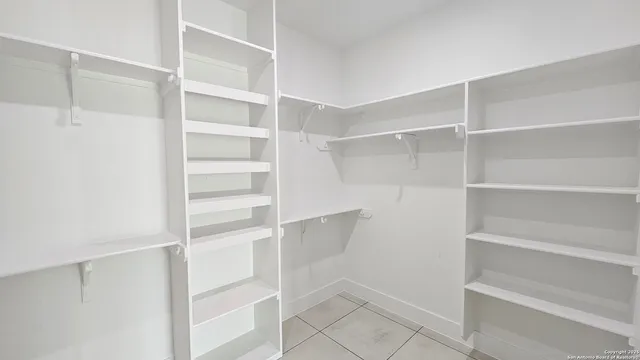 $369,974 | 16123 Vaquero Drive, Atascosa, TX 78002