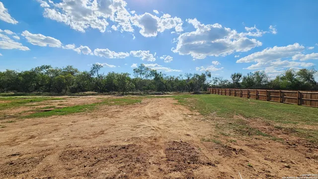 $369,974 | 16123 Vaquero Drive, Atascosa, TX 78002