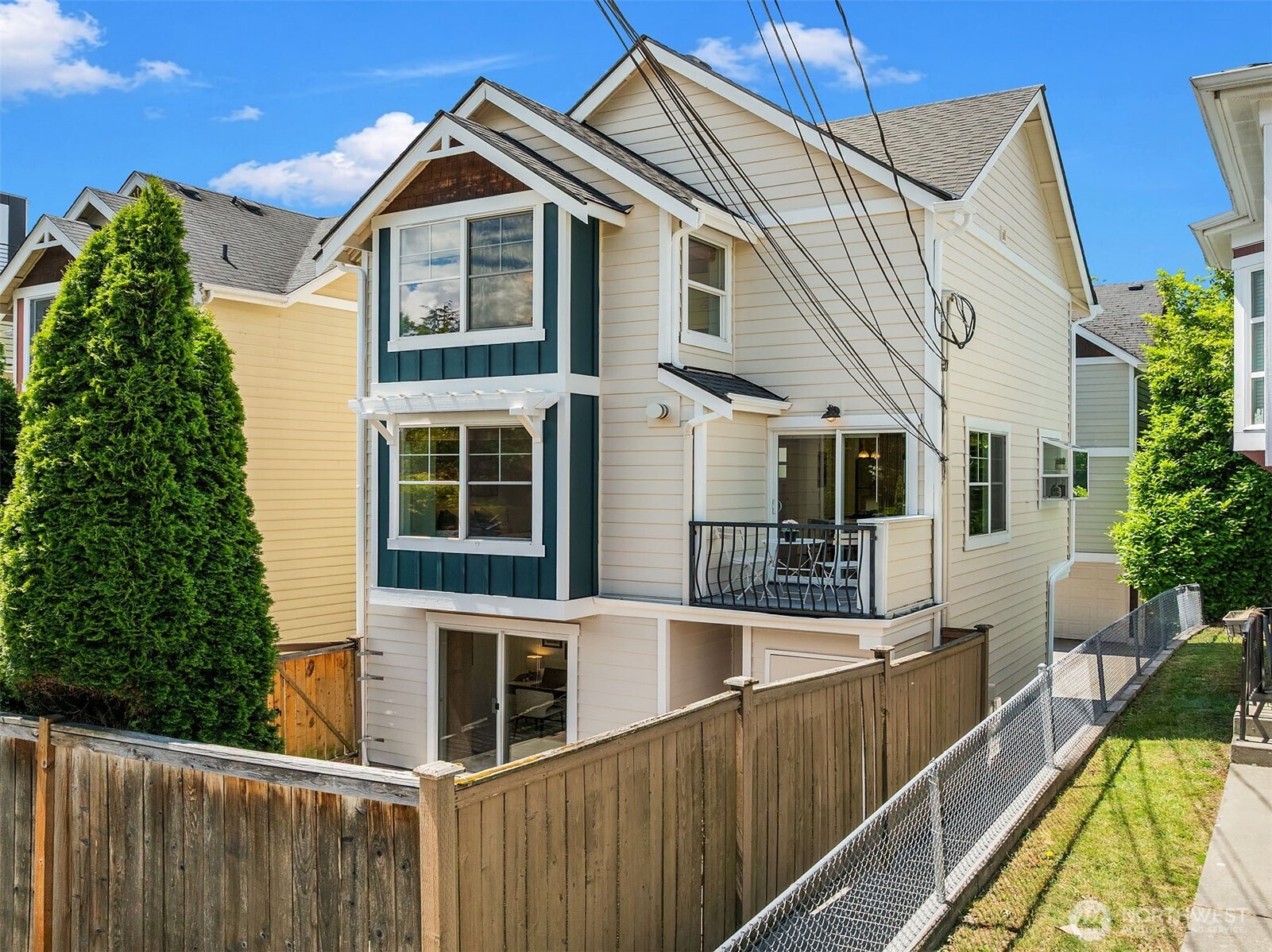 511 Martin Luther King Jr Way South Seattle, WA 98144 - Photo 3 of 35