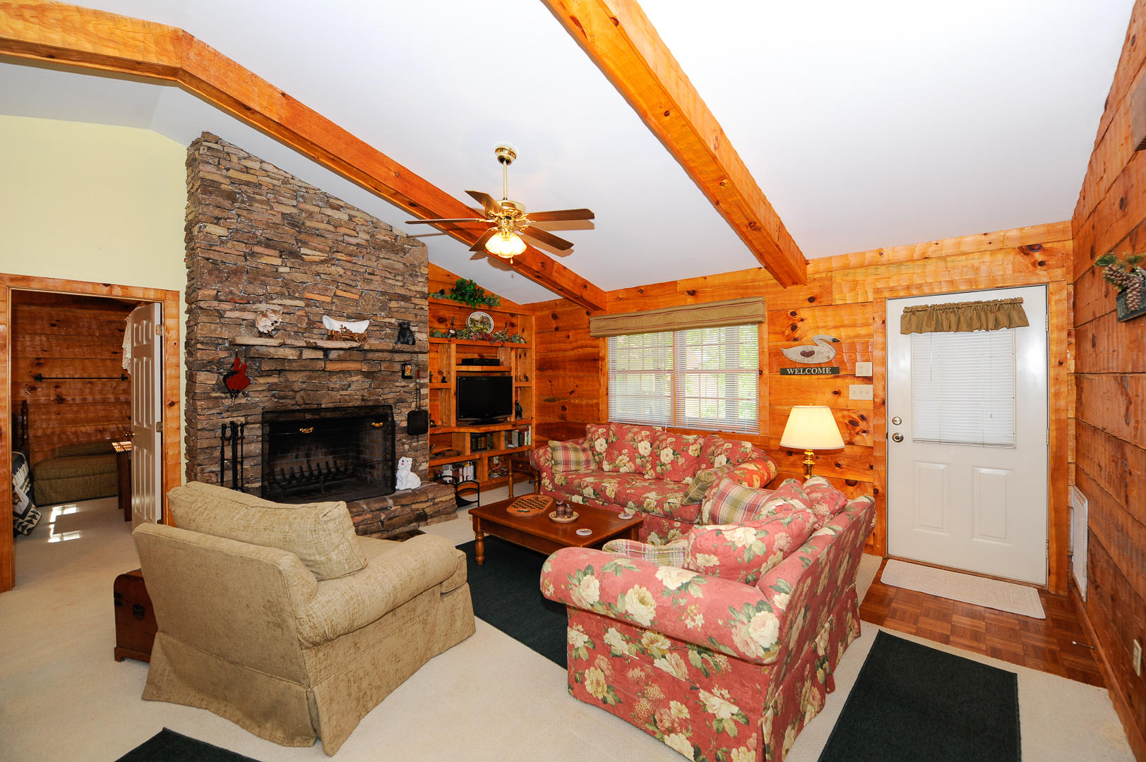 401 Settlers Rise Road Townsend, TN 37882 - Photo 5 of 23 smith living room 2