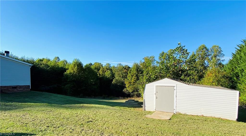 1014 Barn Road Walnut Cove, NC 27052 - Photo 14 of 15 Gallery Image 14