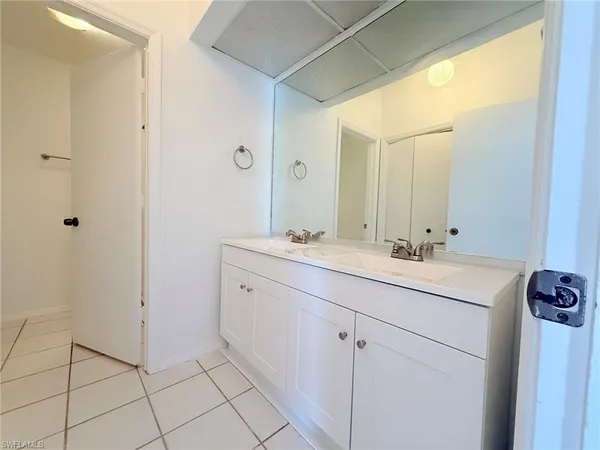 $1,900 | 27501 Playa Del Rey Lane, Unit 503, Bonita Springs, FL 34135