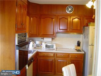 412 Wheatland Avenue Shillington, PA 19607 - Photo 5 of 12 Kitchen