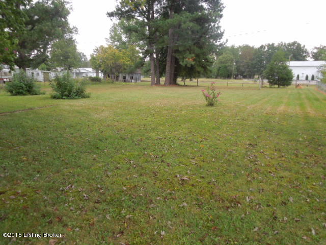 400 Raymond Road Shepherdsville, KY 40165 - Photo 3 of 6 DSCN3870