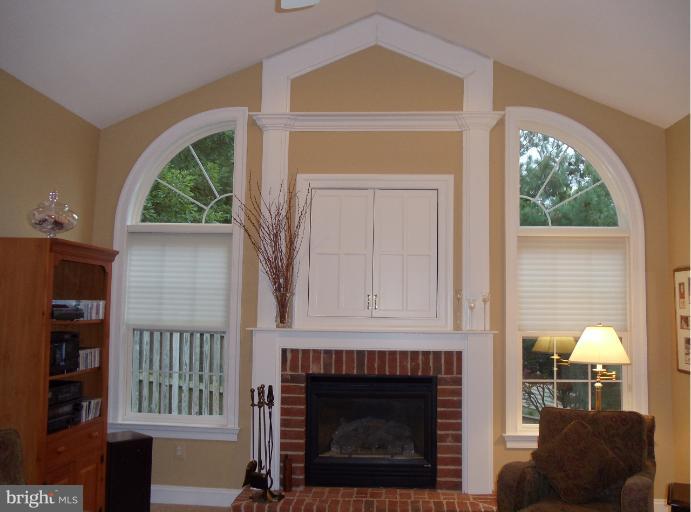 4335 Little Falls Road Huntingtown, MD 20639 - Photo 7 of 28 Family Room