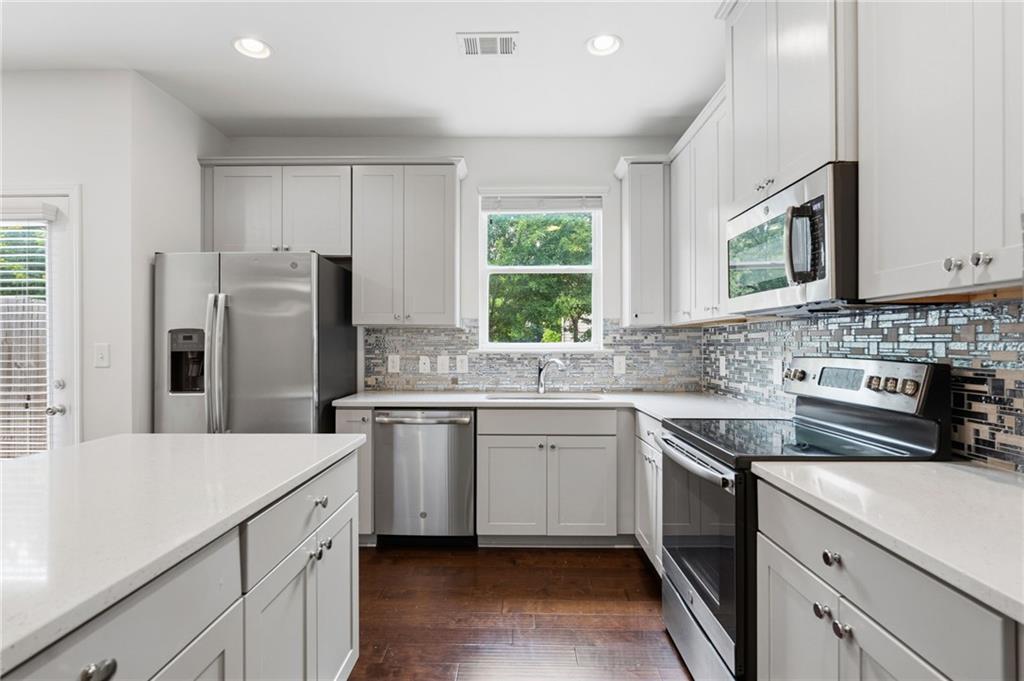 4917 Longview Walk Decatur, GA 30035 - Photo 7 of 24