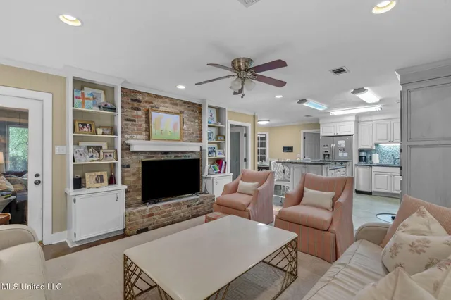 $318,000 | 1940 Sheffield Drive, Jackson, MS 39211