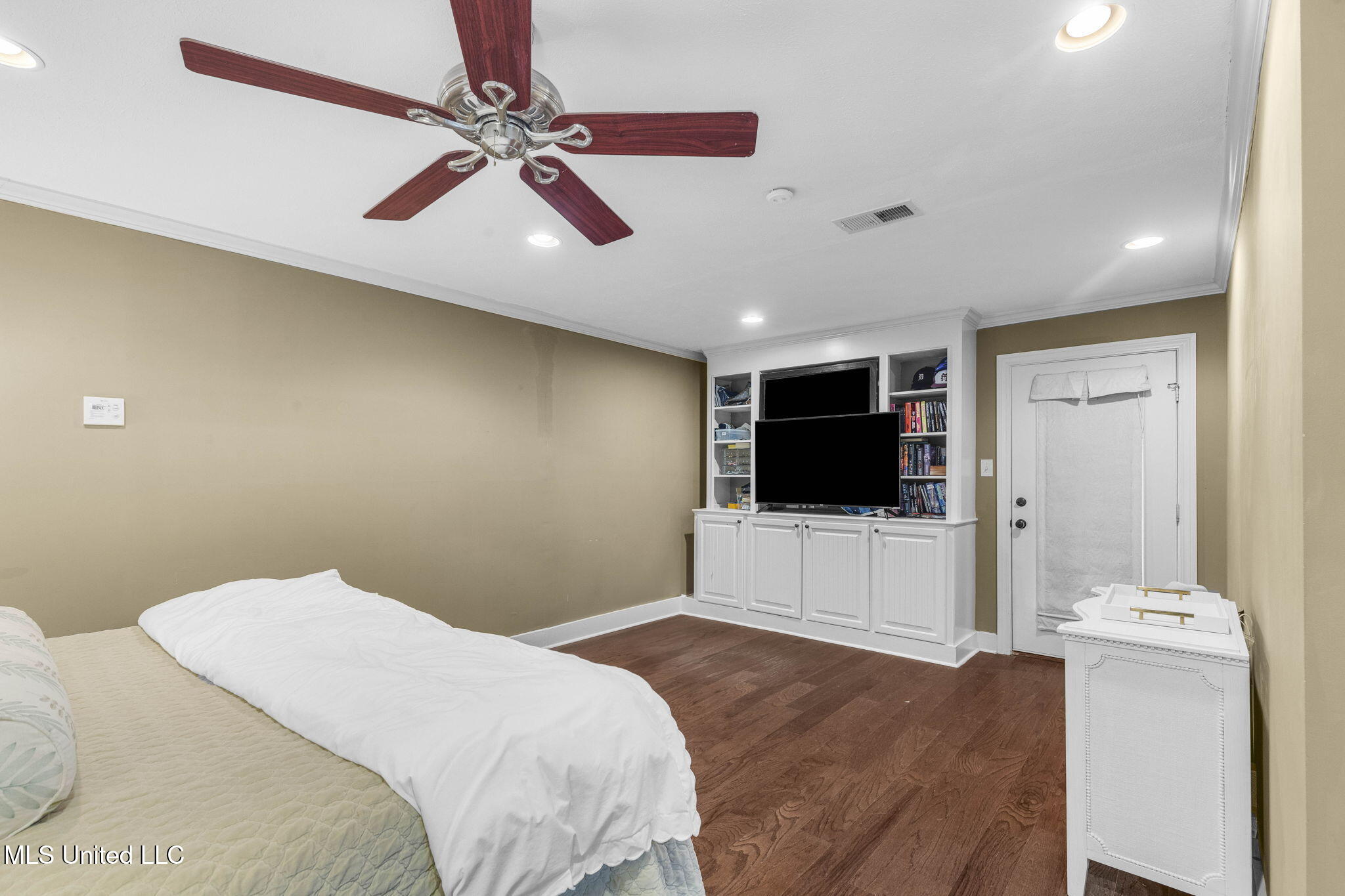 1940 Sheffield Drive Jackson, MS 39211 - Photo 30 of 59 32-web-or-mls-1940 Sheffield-32