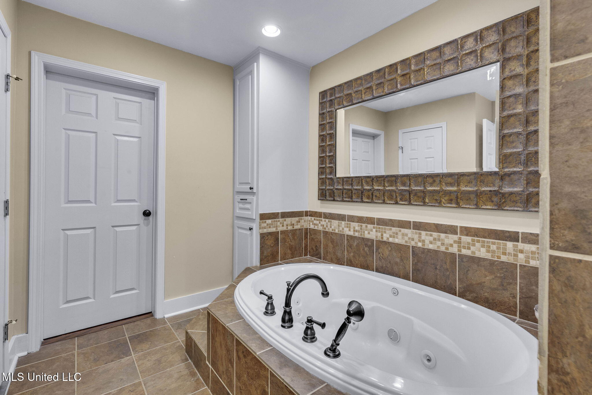 1940 Sheffield Drive Jackson, MS 39211 - Photo 37 of 59 39-web-or-mls-1940 Sheffield-39