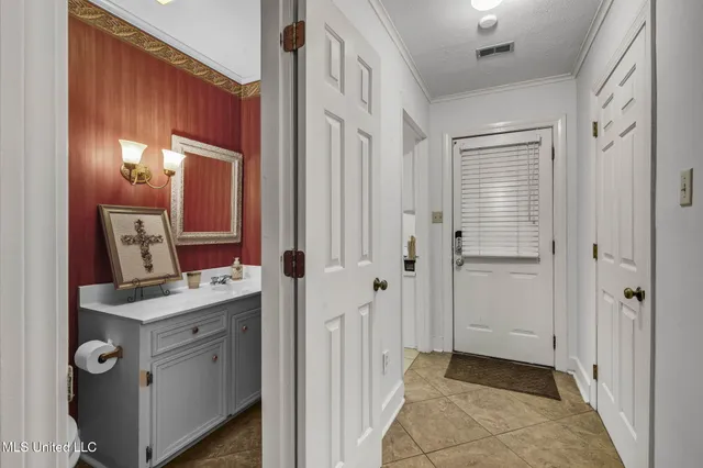 $318,000 | 1940 Sheffield Drive, Jackson, MS 39211