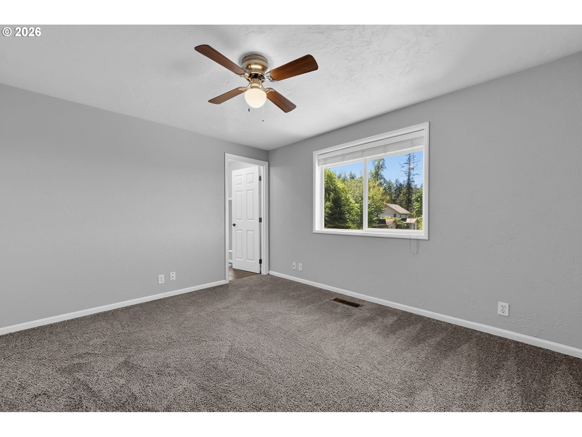 815 South 72nd Street Springfield, OR 97478 - Photo 24 of 40
