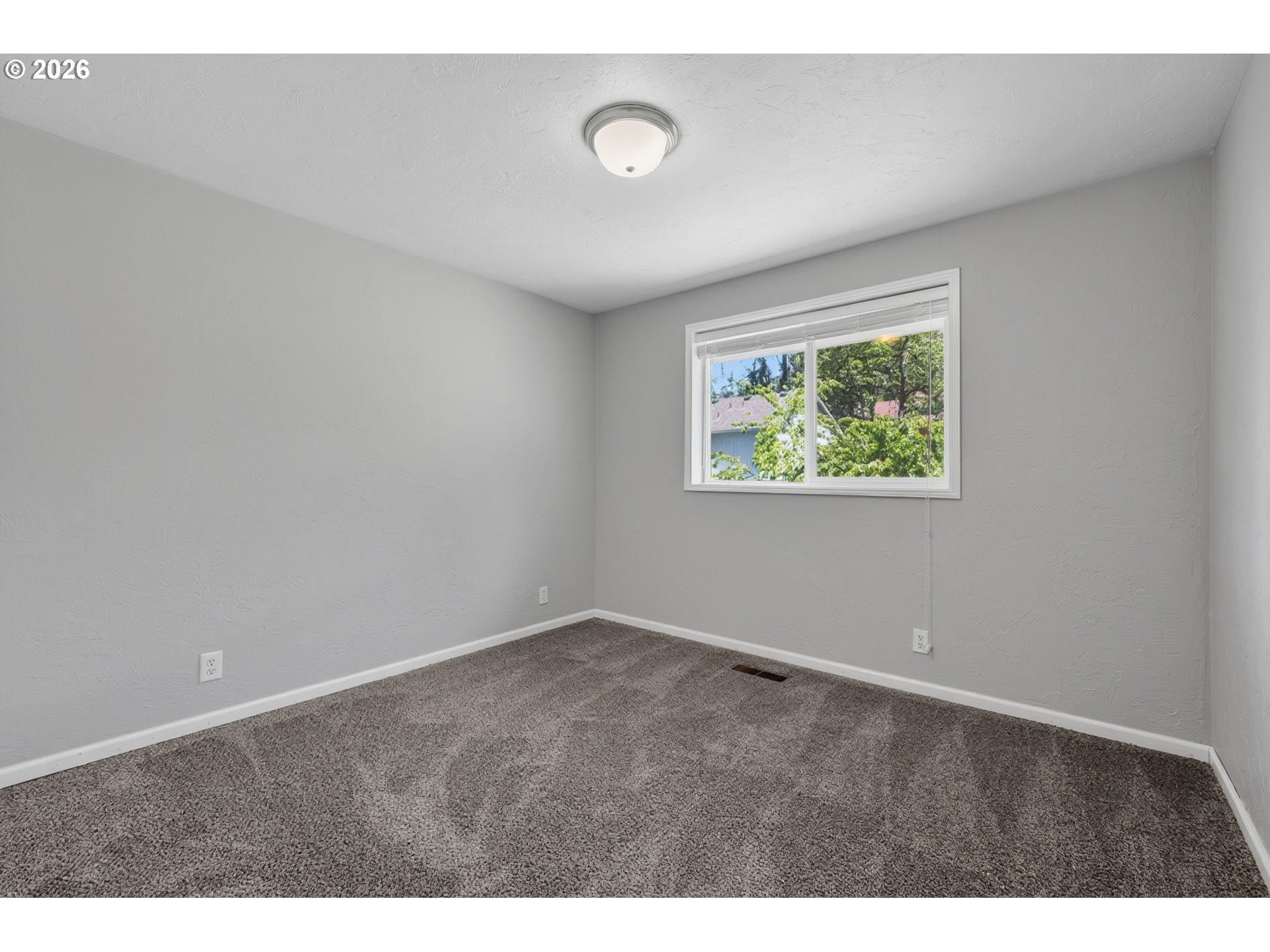 815 South 72nd Street Springfield, OR 97478 - Photo 27 of 40