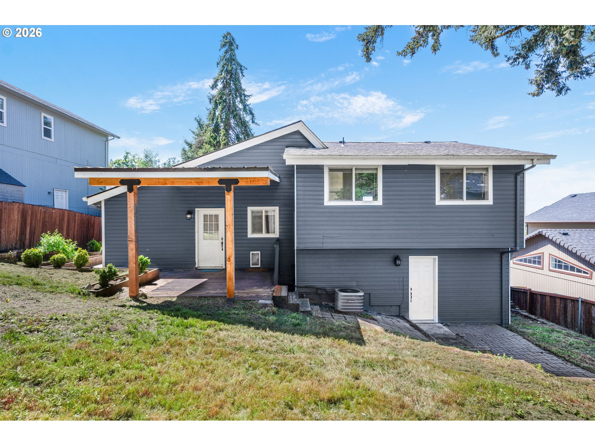 815 South 72nd Street Springfield, OR 97478 - Photo 5 of 40