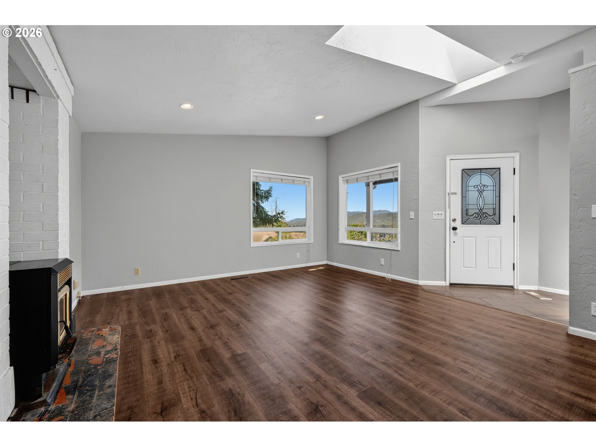 815 South 72nd Street Springfield, OR 97478 - Photo 9 of 40