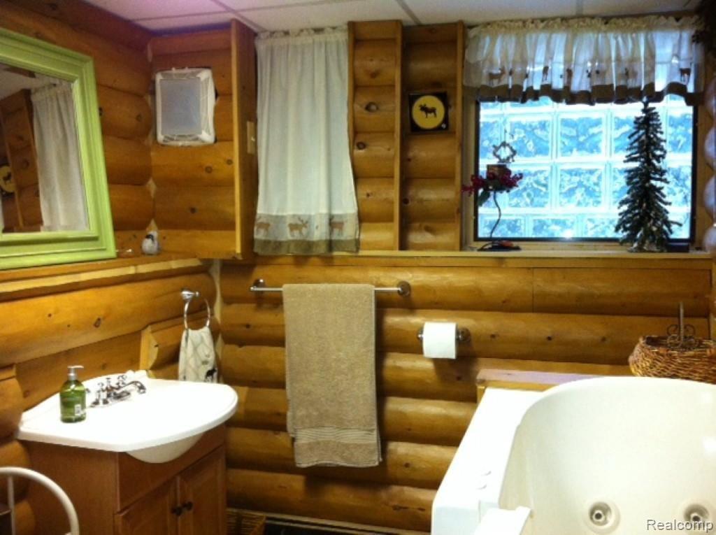 5860 Cowell Road Brighton, MI 48116 - Photo 11 of 18