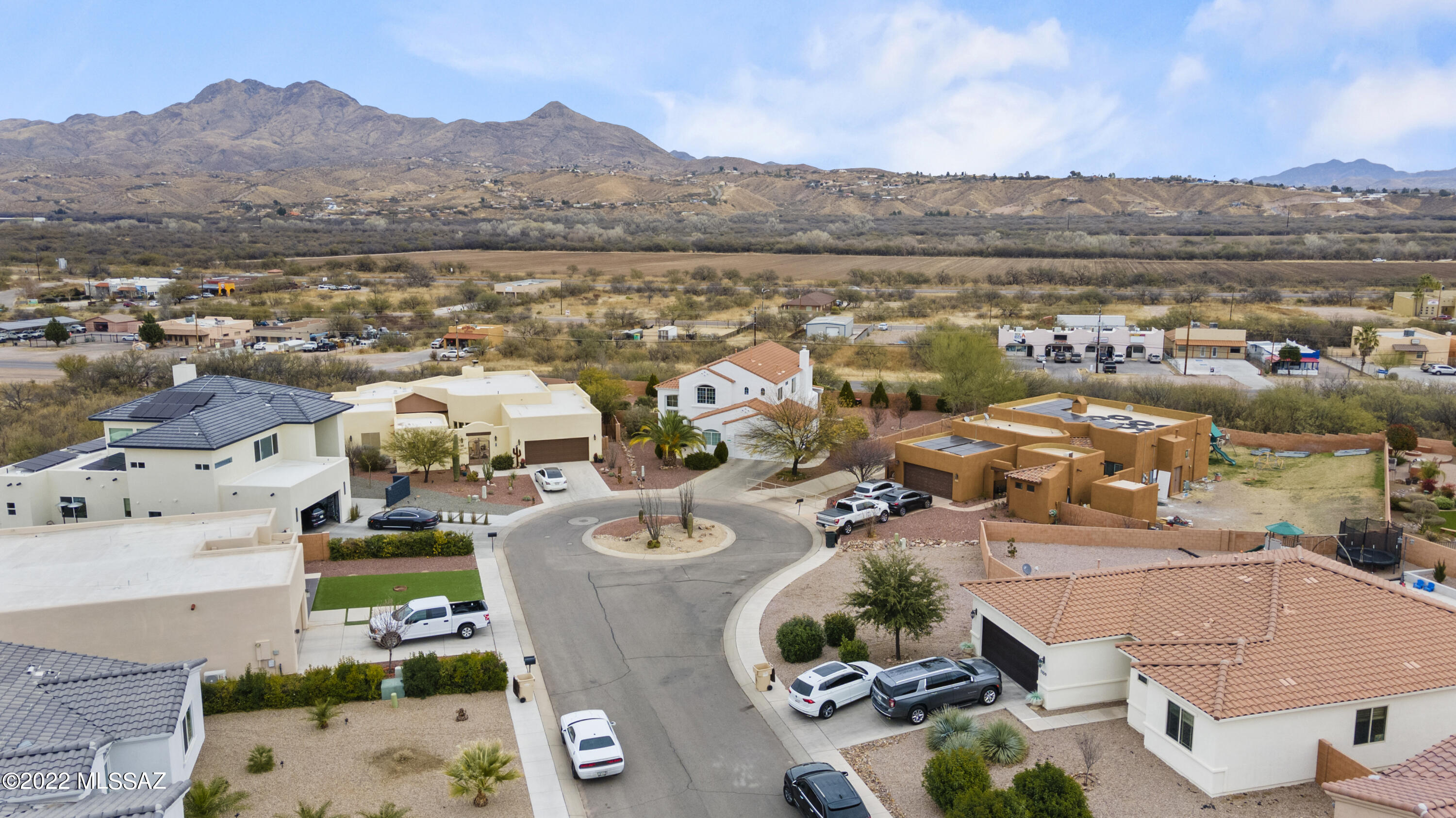 1113 Vista De Los Alamos Rio Rico, AZ 85648 - Photo 7 of 37 Gallery Image 7