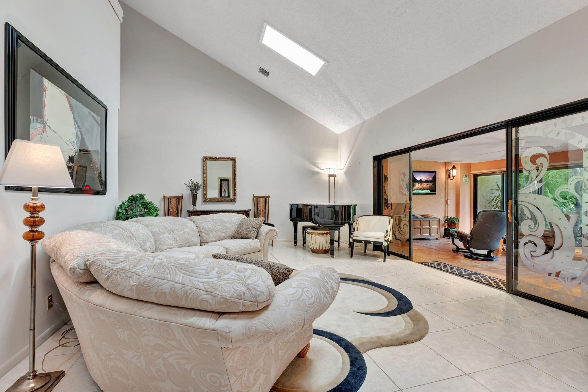 23360 Water Circle Boca Raton, FL 33486 - Photo 17 of 63 25-web-or-mls-DSC04454