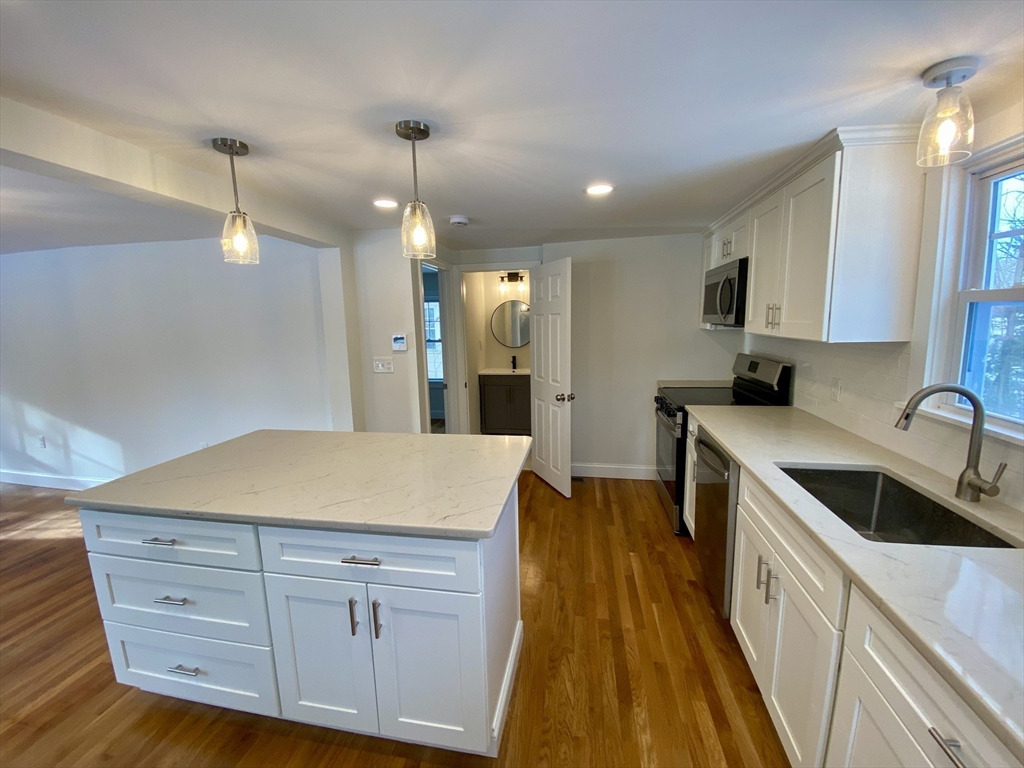 3 Claflin Street Hopkinton, MA 01748 - Photo 4 of 24