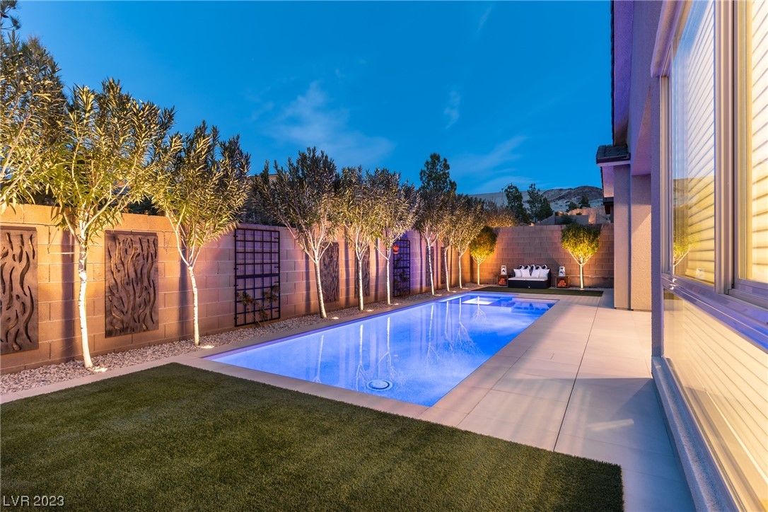 88 Strada Caruso Henderson, NV 89011 - Photo 31 of 45