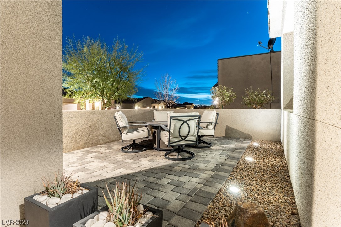88 Strada Caruso Henderson, NV 89011 - Photo 4 of 45