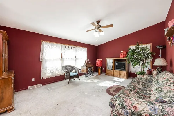 $125,000 | 3040 County Road 900 North, New Baden, IL 62265