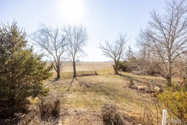 $125,000 | 3040 County Road 900 North, New Baden, IL 62265