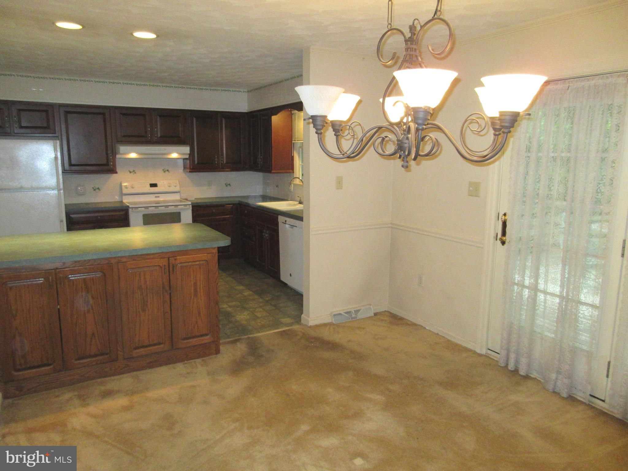 1079 Richmond Road Lancaster, PA 17603 - Photo 7 of 36 dining room