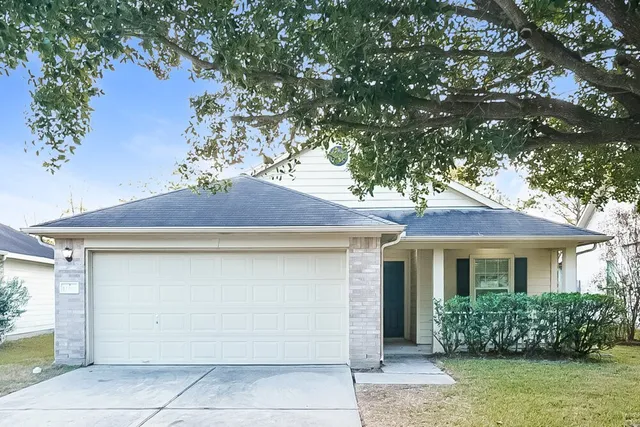 $1,585 | 11303 Northam Drive, Tomball, TX 77375