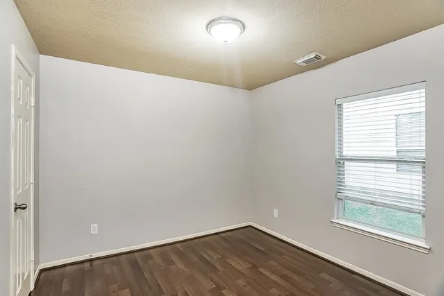 $1,585 | 11303 Northam Drive, Tomball, TX 77375