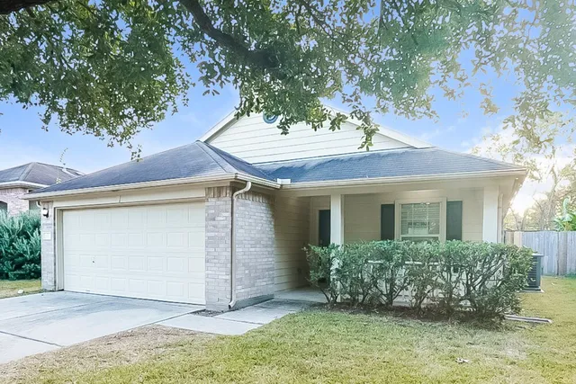 $1,585 | 11303 Northam Drive, Tomball, TX 77375