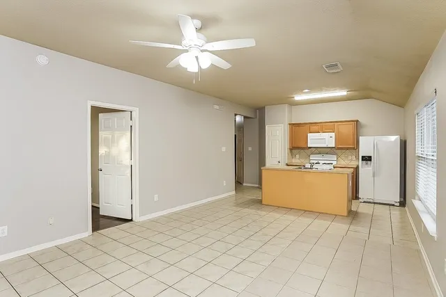 $1,585 | 11303 Northam Drive, Tomball, TX 77375