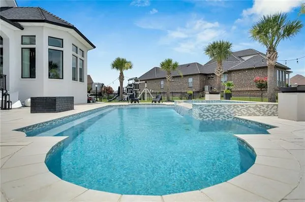 $1,995,000 | 276 Cape Breton Drive, Slidell, LA 70458
