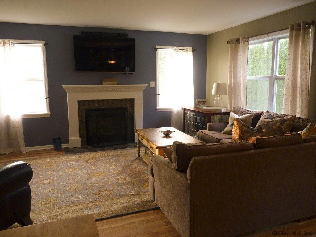 115 Country Walk Road Rotterdam, NY 12306 - Photo 4 of 24 Photo 4