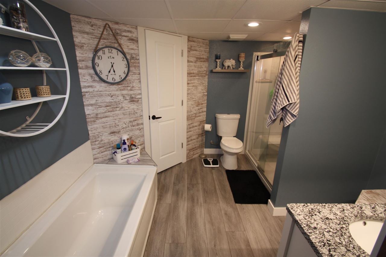 6710 La Porte Road Waterloo, IA 50702 - Photo 19 of 25 Gallery Image 19