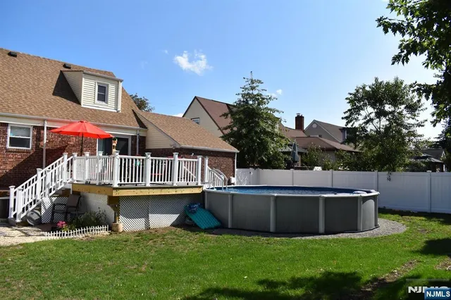 $599,500 | 39-16 Northern Drive, Fair Lawn, NJ 07410