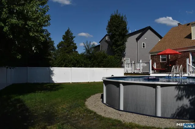 $599,500 | 39-16 Northern Drive, Fair Lawn, NJ 07410