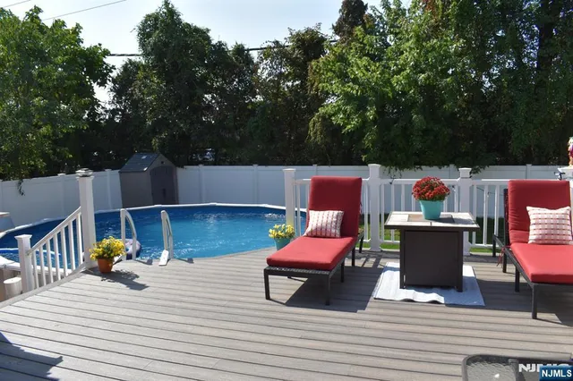 $599,500 | 39-16 Northern Drive, Fair Lawn, NJ 07410