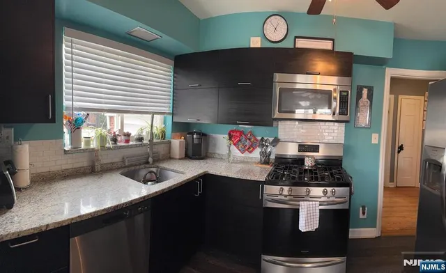 $599,500 | 39-16 Northern Drive, Fair Lawn, NJ 07410