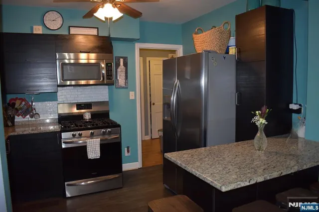 $599,500 | 39-16 Northern Drive, Fair Lawn, NJ 07410