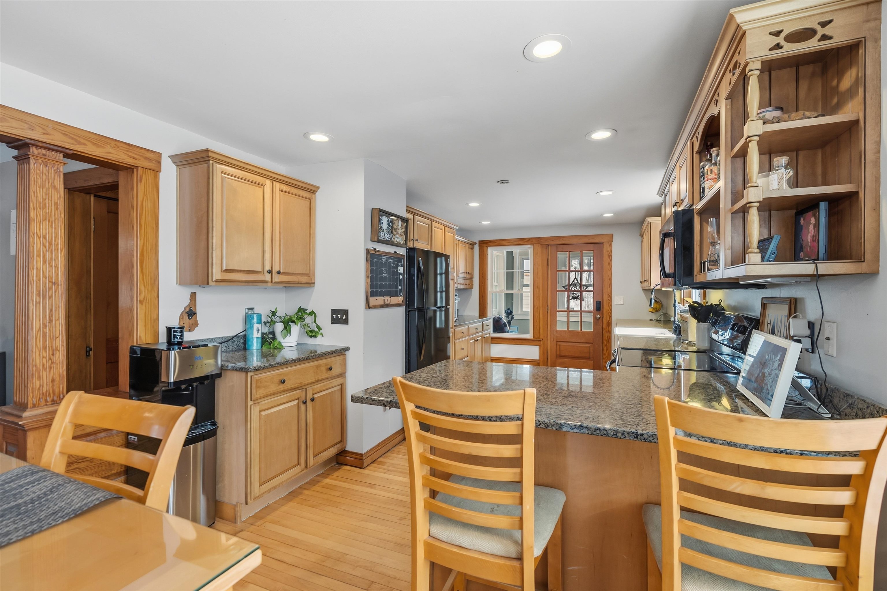 46 Noyes Road Londonderry, NH 03053 - Photo 6 of 36