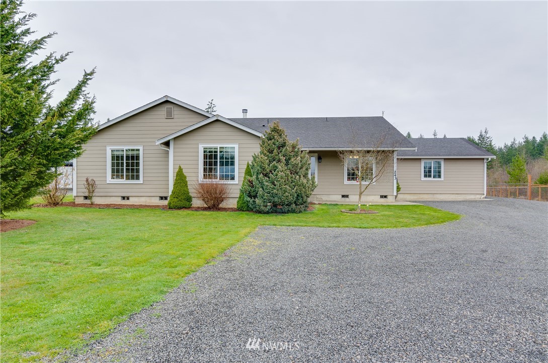 243 Gartner Road Winlock, WA 98596 - Photo 1 of 38 a view of outdoor space yard and front view of a house