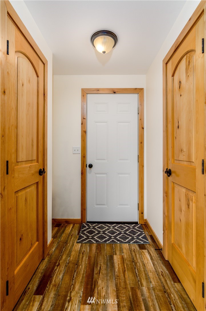 243 Gartner Road Winlock, WA 98596 - Photo 12 of 38 a view of a bedroom