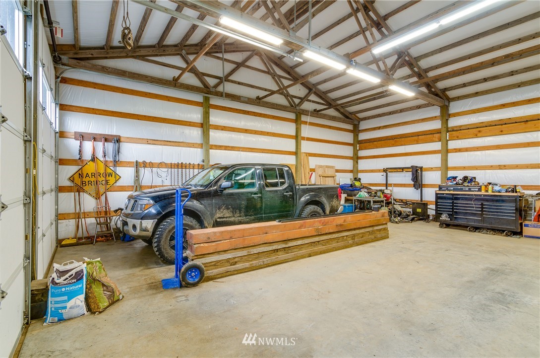 243 Gartner Road Winlock, WA 98596 - Photo 23 of 38 a view of a room with gym equipment