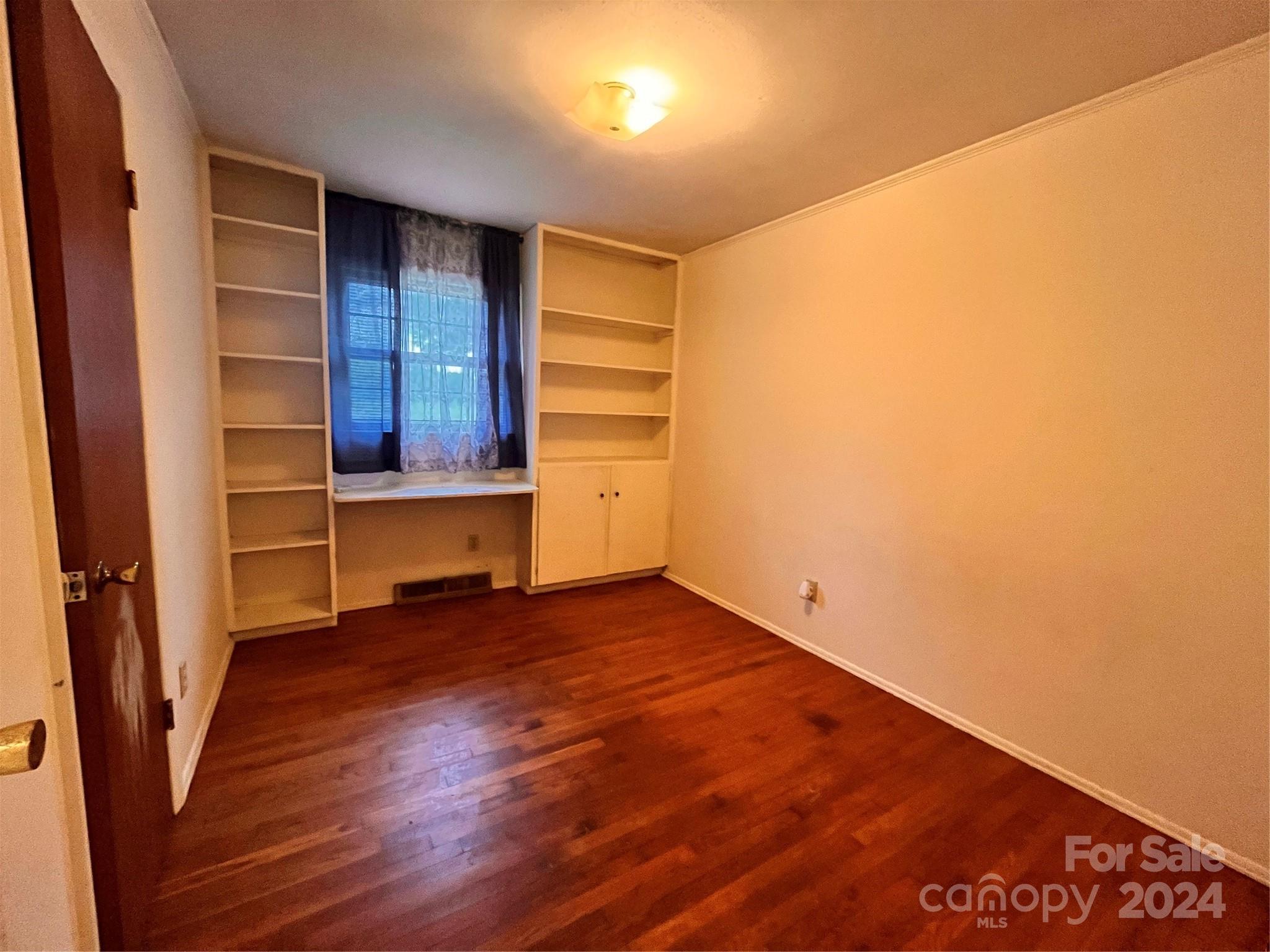 Gallery Image 7